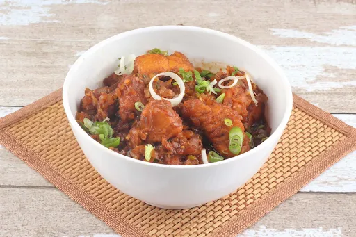 Veg Manchurian [4 Pcs/8 Pcs]