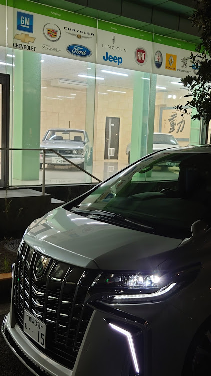 アルファードの#コンプリートカー・#エムズスピード・今日も一日お疲れ様でした。・仕事おわりにパシャリ・ハコスカGT-Rに関するカスタム事例の投稿画像3枚目