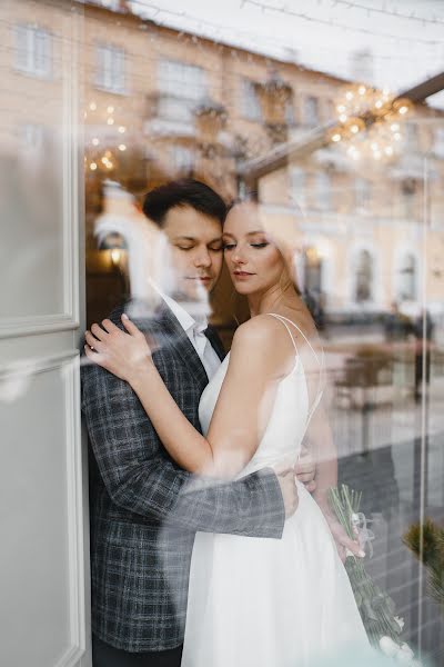 Bryllupsfotograf Olya Klimuk (olgaklimuk). Bilde av 8 mars 2022