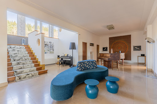 House 1