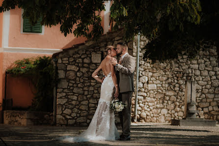 Esküvői fotós Andreja Zdravko Špehar (instudioweddings). Készítés ideje: 2021 december 8.