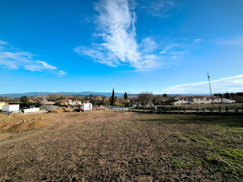 terrain à Saint-Estève-Janson (13)