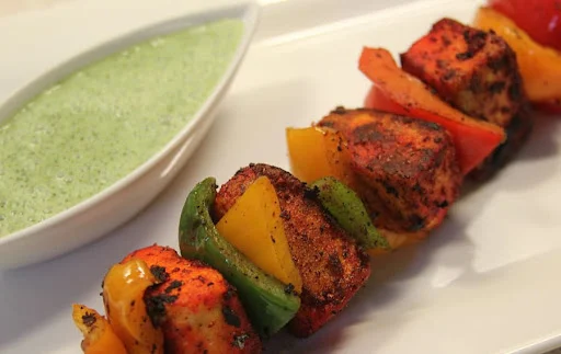 Paneer Tikka Kabab [6 Pieces] [Serves 2]