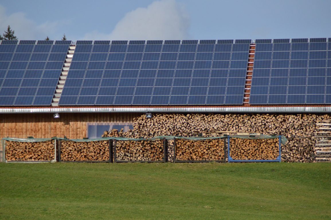 hangar photovoltaïque agricole panneaux solaires