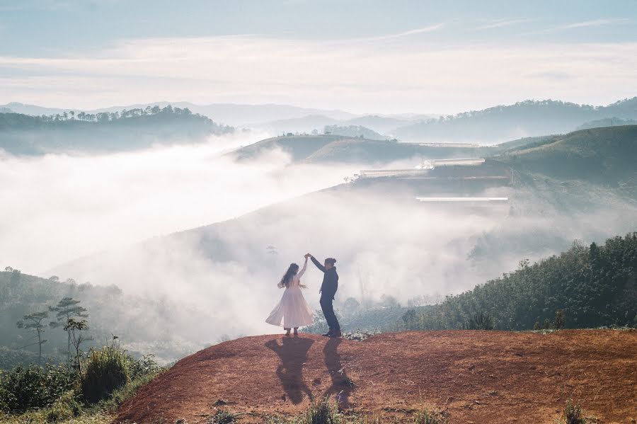 Pulmafotograaf Đạt Quốc (mapweddinghouse). Foto tehtud 26 november 2022