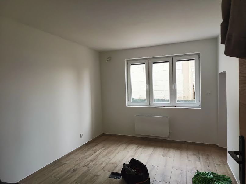 Vente appartement 4 pièces 74 m² à Saint-Genest-Lerpt (42530), 204 700 €