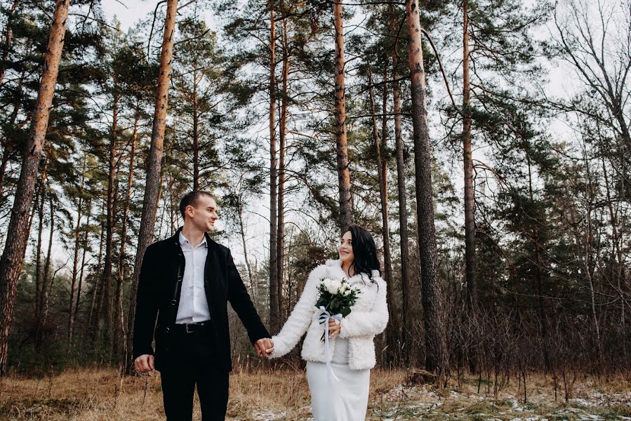 Fotógrafo de casamento Anna Ermilova (anna67). Foto de 13 de janeiro 2020