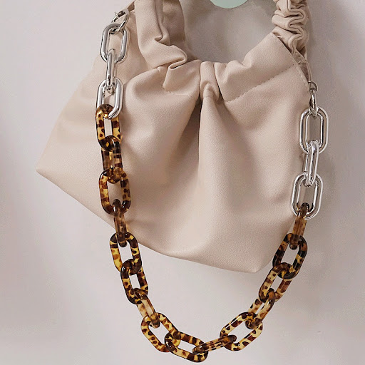 Title 8, Fashionable Acrylic Resin Chain With Contrastin...