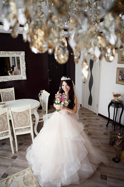 Fotógrafo de casamento Aleksey Mostovoy (palmera300991). Foto de 14 de abril 2019