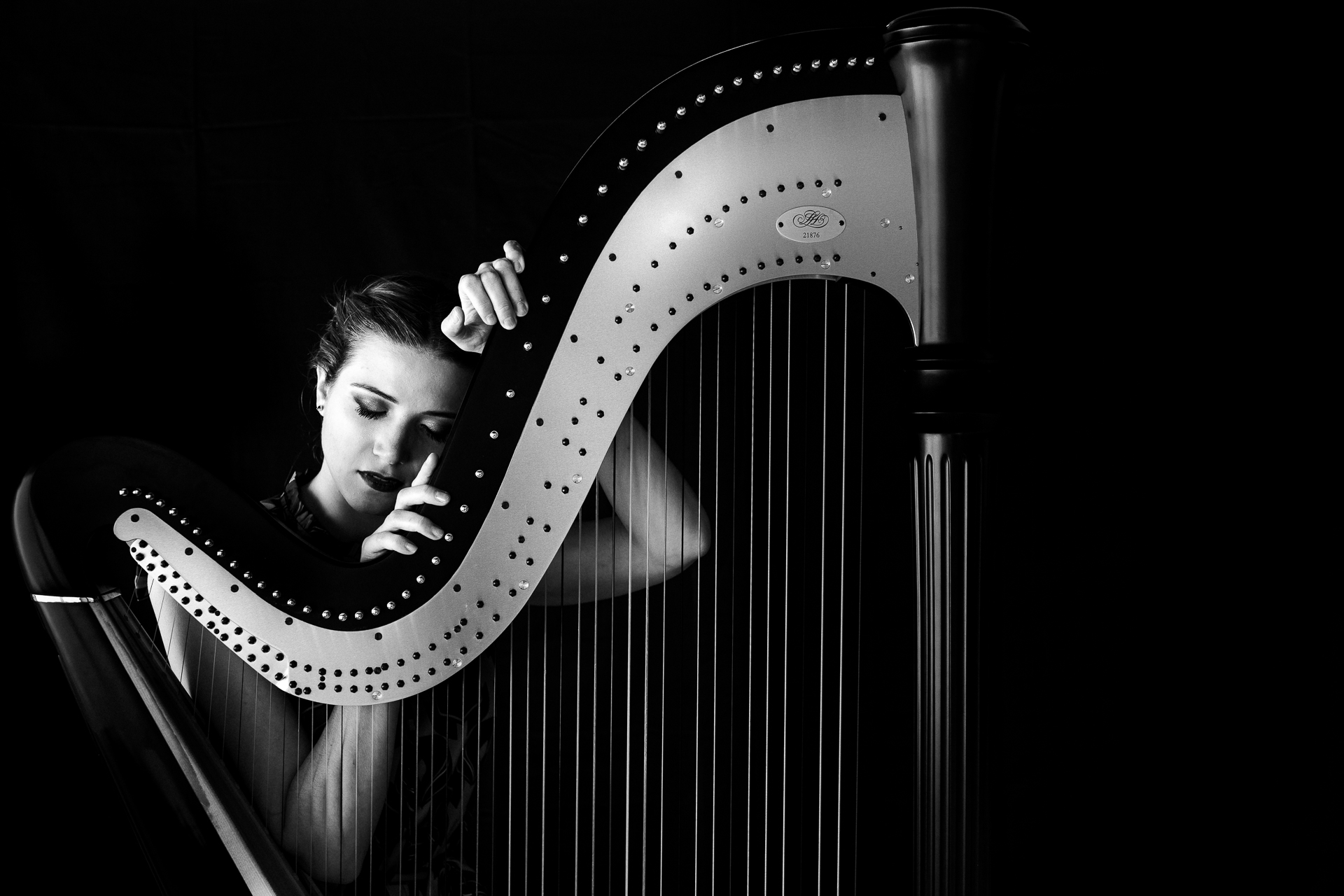 The Harpist  di Valeria De Vita fotografia 