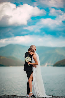 Fotógrafo de casamento Max Shergelashvili (maxphotography). Foto de 13 de janeiro 2020