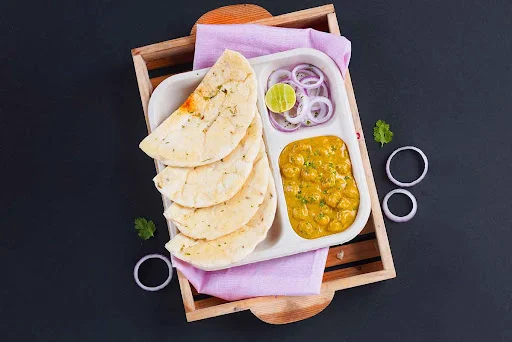 Chole Kulcha Lunchbox