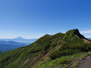 横岳と富士山