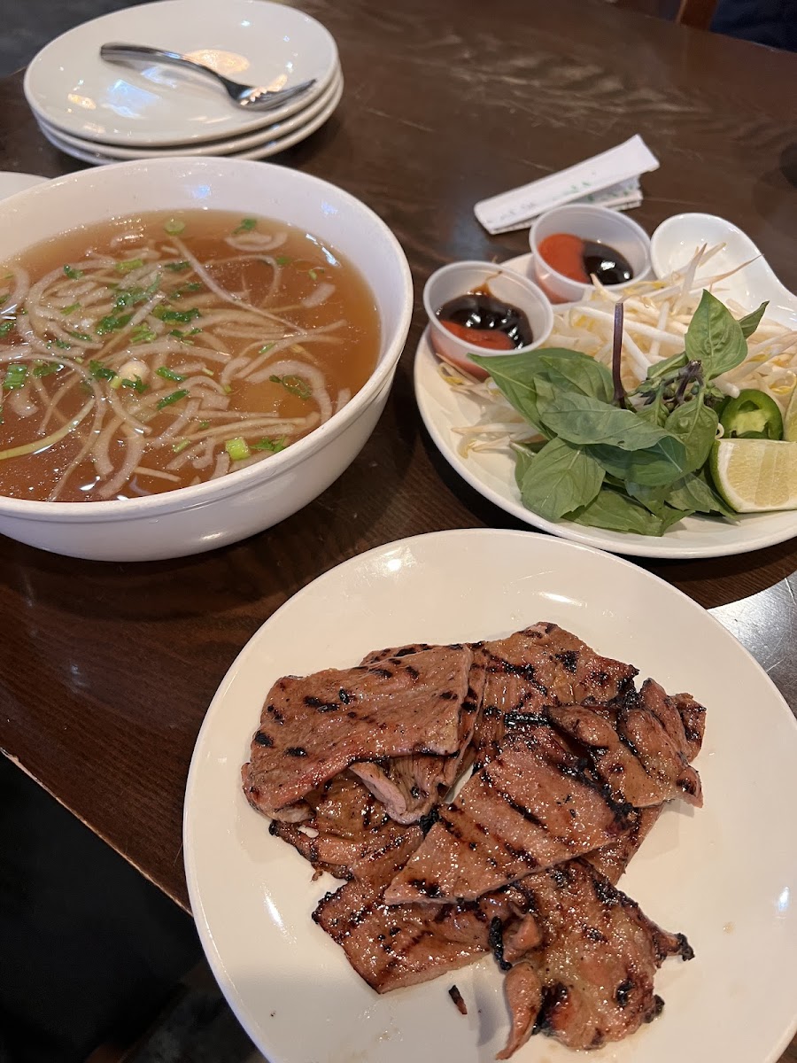 Pho with grilled bonless pork