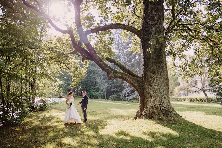 Nhiếp ảnh gia ảnh cưới Jenia Symonds De Montfort (jeniasymonds). Ảnh của 6 tháng 5 2019