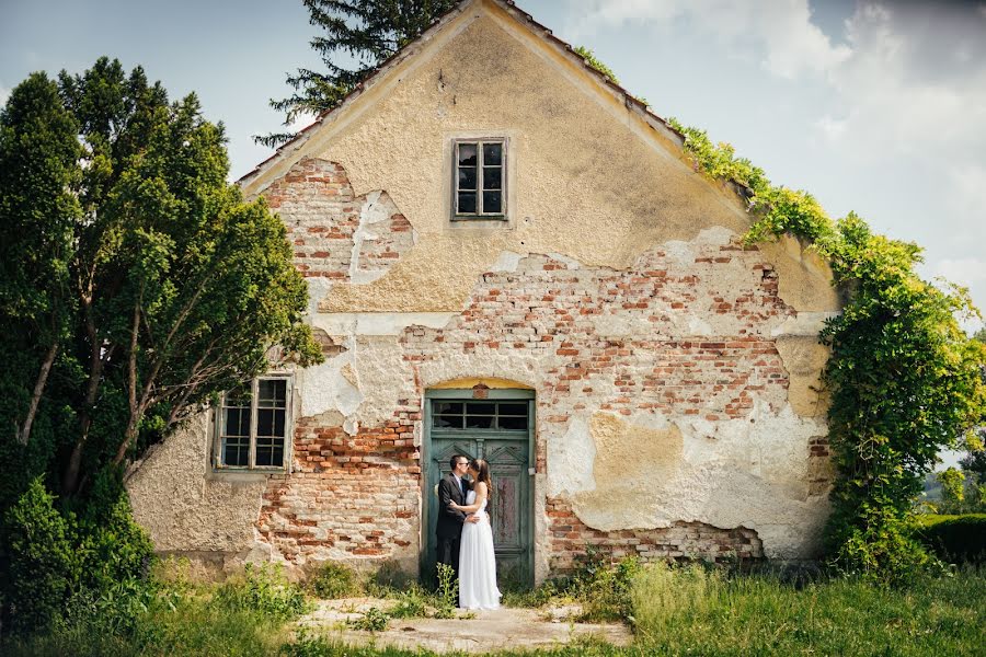 Wedding photographer Vanessa Tivadar (vanessativadar). Photo of 2 October 2018