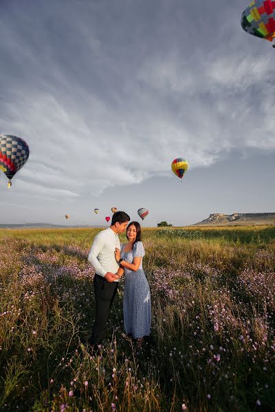 Fotógrafo de casamento Usein Khalilov (usein). Foto de 5 de agosto 2021