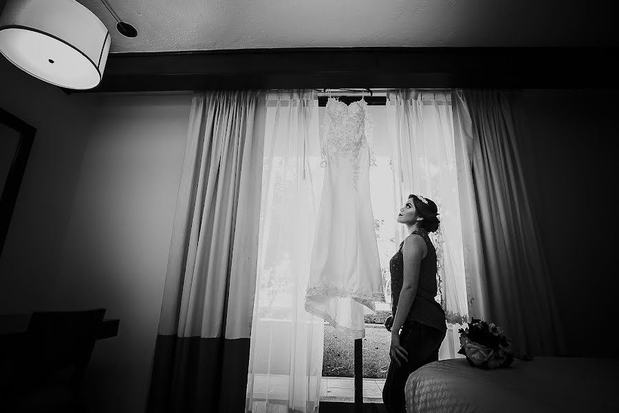 Fotografo di matrimoni Oscar Tijerino (oscarphotograph). Foto del 22 febbraio 2019