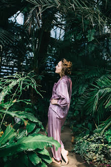 Fotógrafo de casamento Valentina Ryzhikova (vasilisared22). Foto de 13 de abril 2017