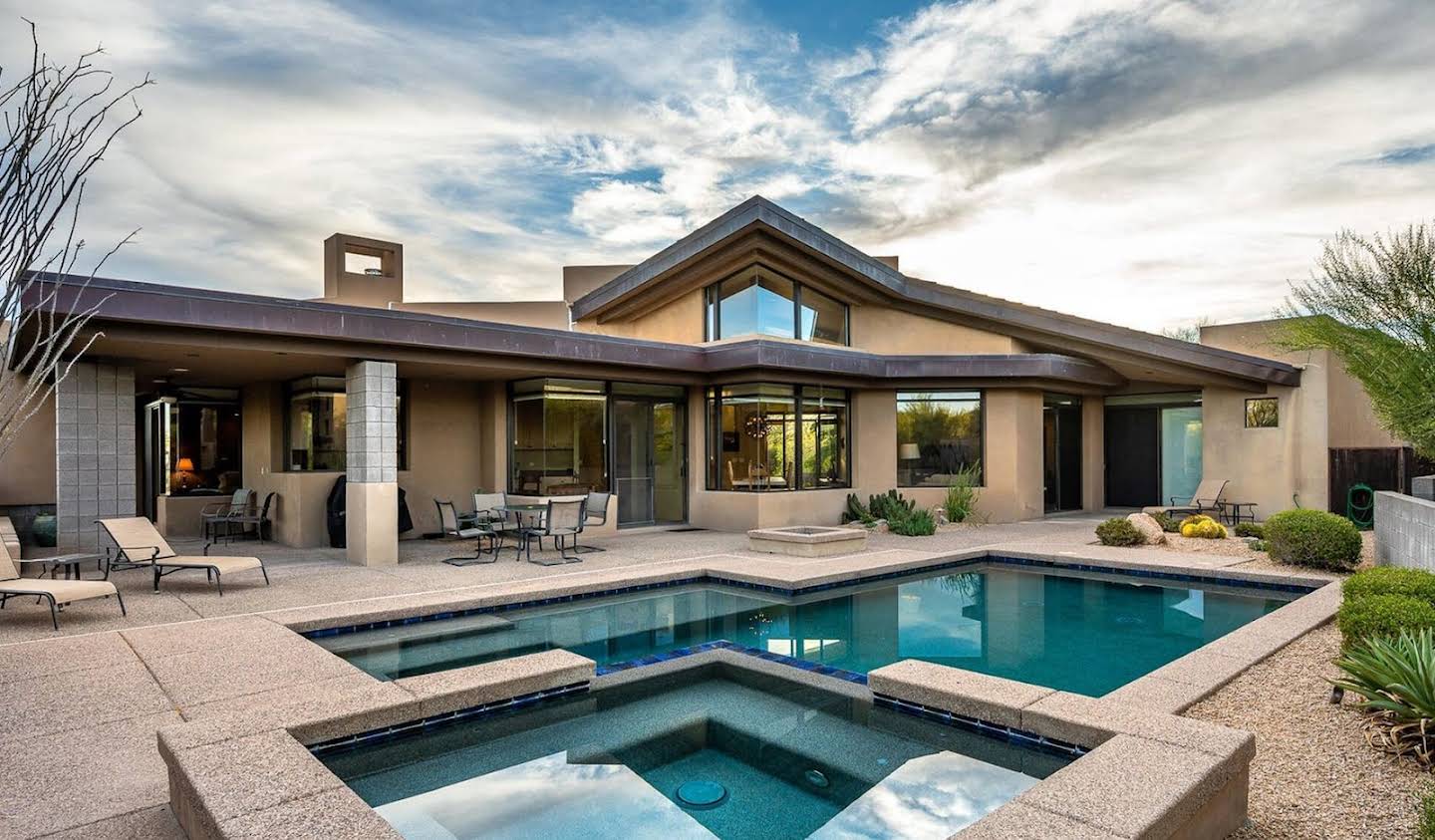 House with pool Scottsdale