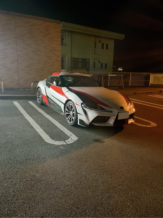 スープラの12月もよろしくお願いします・2021ベストショットに関するカスタム事例の投稿画像3枚目