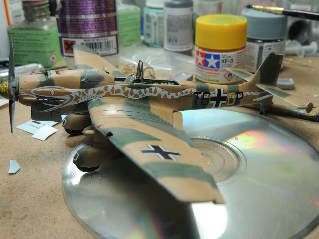 [Chrono 17] [Airfix] Ju 87 R2 QsYzJv85YRLoQzOKw_s38DRwmjrbQOXJTT4QkUDfA_s-QtmTAlfUn5sEMJnghvfQPC5-5rTkDSYD-JEkrb62UUTgrth61WcodjZEHF1YyAKcrAD-4tWRkpE6MsabVOpJ0Hy-6w56bPI1Bqo1_pjm7RRoT50EKKR9RKfXeXfI9J3X_JWVD_tb-yEtpE5t9NUpVT41k4Sl0JXXdkjO038YHpBiYKg8B4WsuHfbiT_d-DLXE9brTurTO7Nav2J6Cp6yBIFX0xWP6WPX9CMaOEDYOPzE4oZyON0JvF5QxSwQhMWWxV3GEOEZV0-rZ7oCD7b_GxooKEVZkU2u3TluB6KlKisMgxH4f61FA3HsIqNVKamfHCl6RmyOLXhj8i818yi6q3Pr9WkfInZ335C47D3oV3kbN7wEk3uMp860m3poOcHSidpa2RQmAn8WKhh8aeKl_YtZnsab13CmvdCaAGmxPFZsdzDWVRdJl2BurxfZeD7z3Evhnz7mqloGgcuX8JLH0dXlpKDTw2UTInB3WRRJOzuYsQPSQSbWczzhY1VwnQavFVTkSe-M_9KZAXz-Mja8pt4lrd7iRz3liN7-KhLAb2OVakqSTFySb_W_RvlrOA=w1098-h823-no