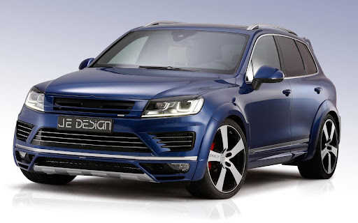 Stylish Blue Suv Showcases Sleek Design and screenshot 2