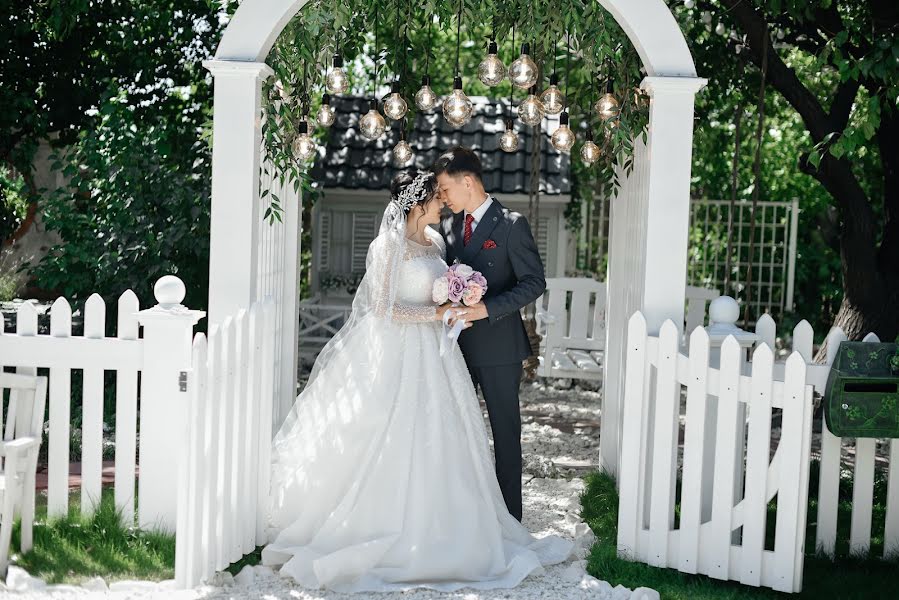 Photographe de mariage Sardor Rozakulov (rozakulofff). Photo du 16 juin 2023