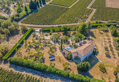 Villa avec piscine et terrasse 7