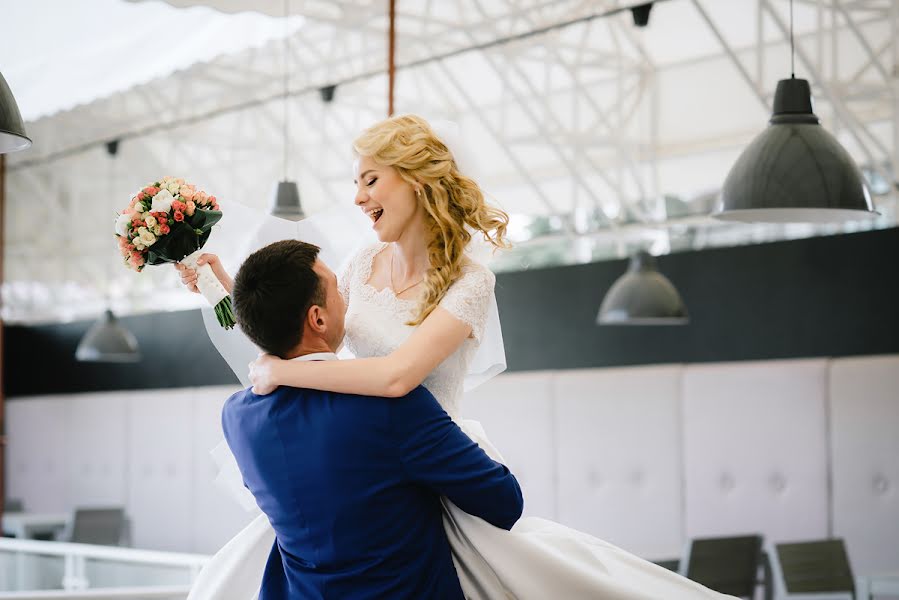 Fotógrafo de bodas Andrey Varvaryuk (andryvar). Foto del 23 de marzo 2016