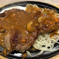 孫東寶台式牛排(小港崇文店)