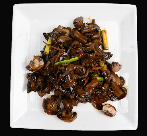 Stir Fried Mushroom In Ginger Chilli Sauce