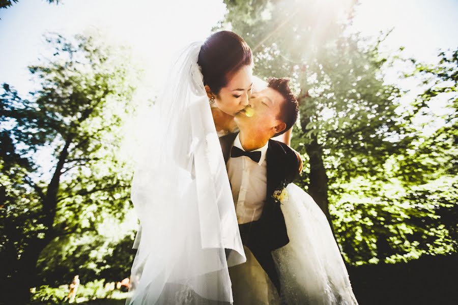 Fotógrafo de casamento Slava Semenov (ctapocta). Foto de 2 de julho 2014