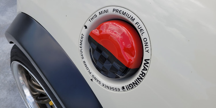 MINI ジョンクーパーワークスのF56MINI・F56JCW・MINI JCW・2022ベストショット・9月にエントリーしますに関するカスタム事例の投稿画像5枚目