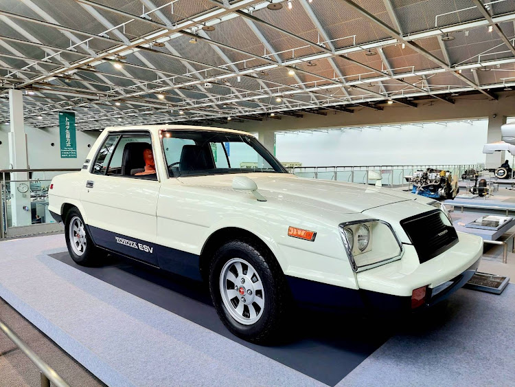 ムーヴキャンバスの梅雨明け・赤レンガな建物と📸・TOYOTA車のミュージアム・旧車に関するカスタム事例の投稿画像14枚目