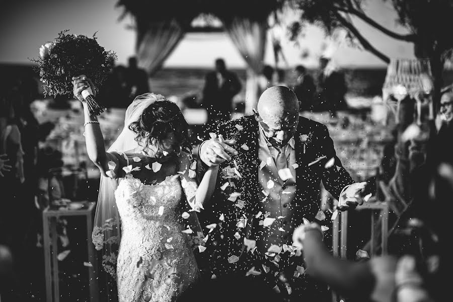 Wedding photographer Mario Marinoni (mariomarinoni). Photo of 16 December 2023