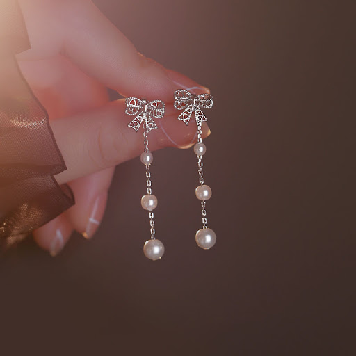 Title 1, Butterfly Pearl Long Earrings Simple Vintage Ea...