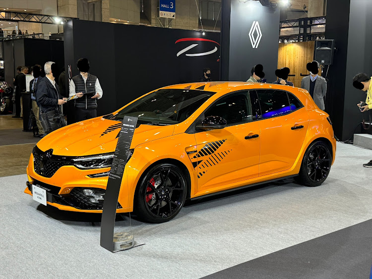 ゴルフGTIの東京オートサロン2024・VARIS・デリ丸かわいす・足がパンパンに関するカスタム事例の投稿画像27枚目