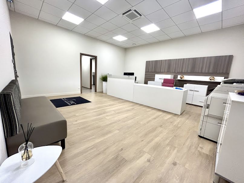 Vente locaux professionnels  140 m² à Ajaccio (20000), 406 000 €