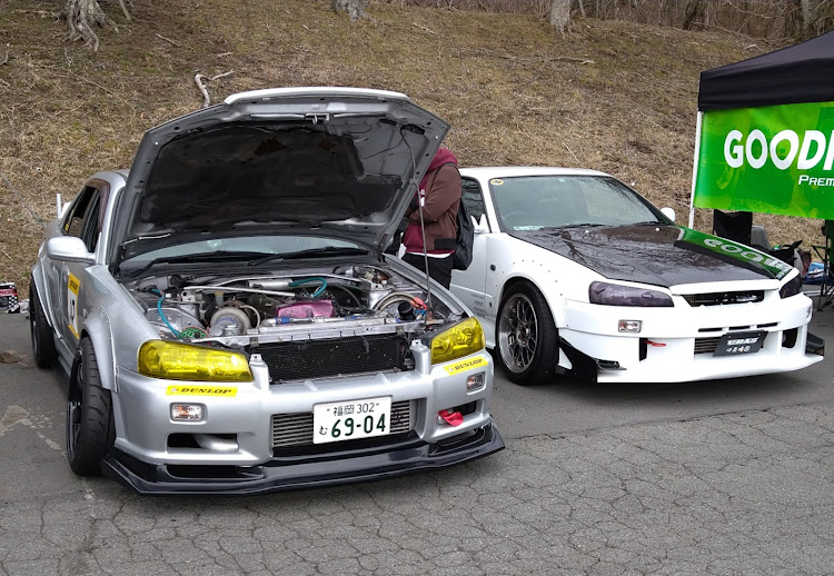 ZANX@S15Drifter☆さんが投稿した富士スピードウェイ・34スカイライン・34祭り・R34祭り・出展ブース紹介に関するカスタム事例の投稿画像7枚目