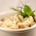 HERBED GARLIC MASHED POTATOES was pinched from <a href="http://www.fagoramerica.com/my_fagor/recipe_library/pressure_cooker/vegetables/herbed_garlic_mashed_potatoes2" target="_blank">www.fagoramerica.com.</a>