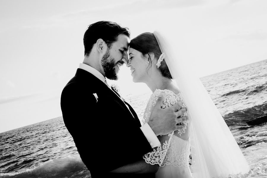 Fotografo di matrimoni Dario De Cristofaro (mareastudio). Foto del 21 agosto 2019