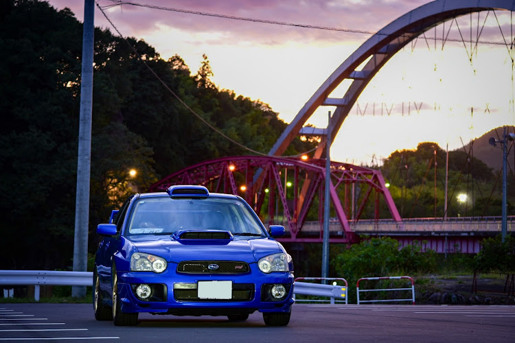 インプレッサ WRX STIの自然と愛車・橋と愛車・夕暮れ時・台風に気をつけて下さいに関するカスタム事例の投稿画像2枚目