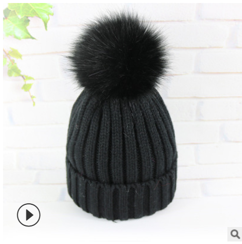 Title 9, Colored wool children hat