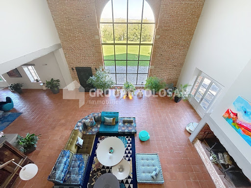 Property with pool 3