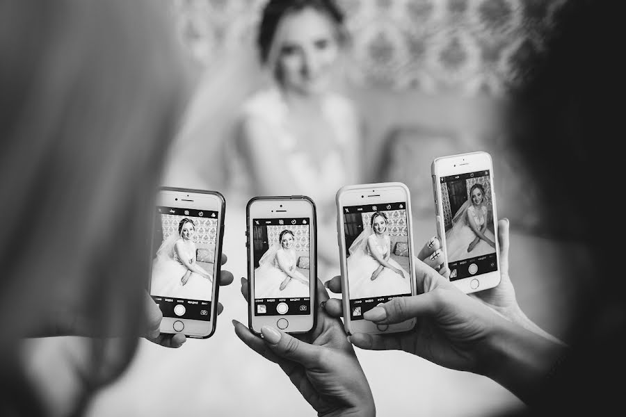 Wedding photographer Olya Klimuk (olgaklimuk). Photo of 17 April 2018