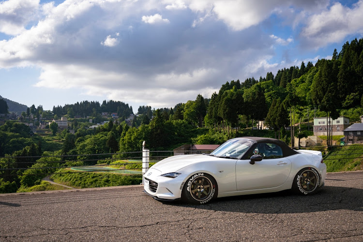 ロードスターのNDロードスター・ND5RC・TE37SL・ドライブ・田舎の風景に関するカスタム事例の投稿画像1枚目