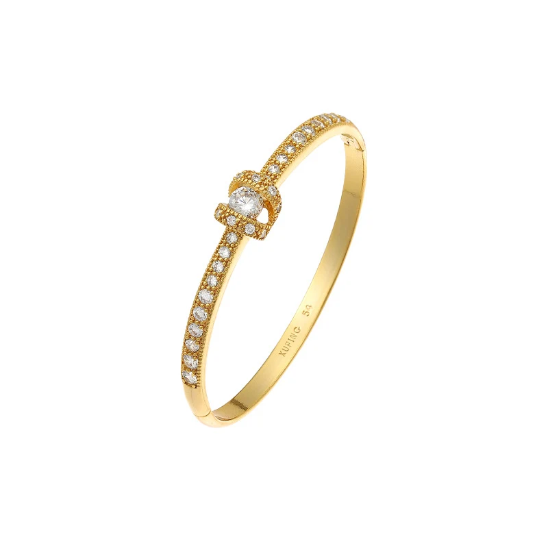Dames Armband Goudkleurig Messing Eenvoudig en Modieus Sieraad Stijlvol Accessoire Perfect voor Dagelijks Gebruik en Bijzondere Gelegenheden