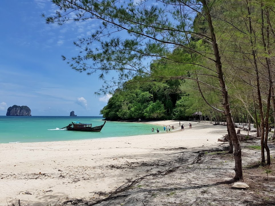 4 Islands tour by private long-tail boat from Ao Nang - Koh Poda (Poda Island), Koh Gai (Chicken Island), Koh Tup and Koh Mor (Tup Island) and Phra Nang Beach on Railay Peninsula