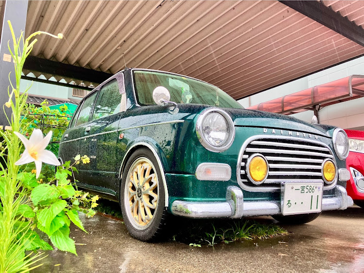 ミラジーノのカムリハイブリッド・おにひら本店・ひまわり畑🌻・お盆帰省に関するカスタム事例の投稿画像1枚目